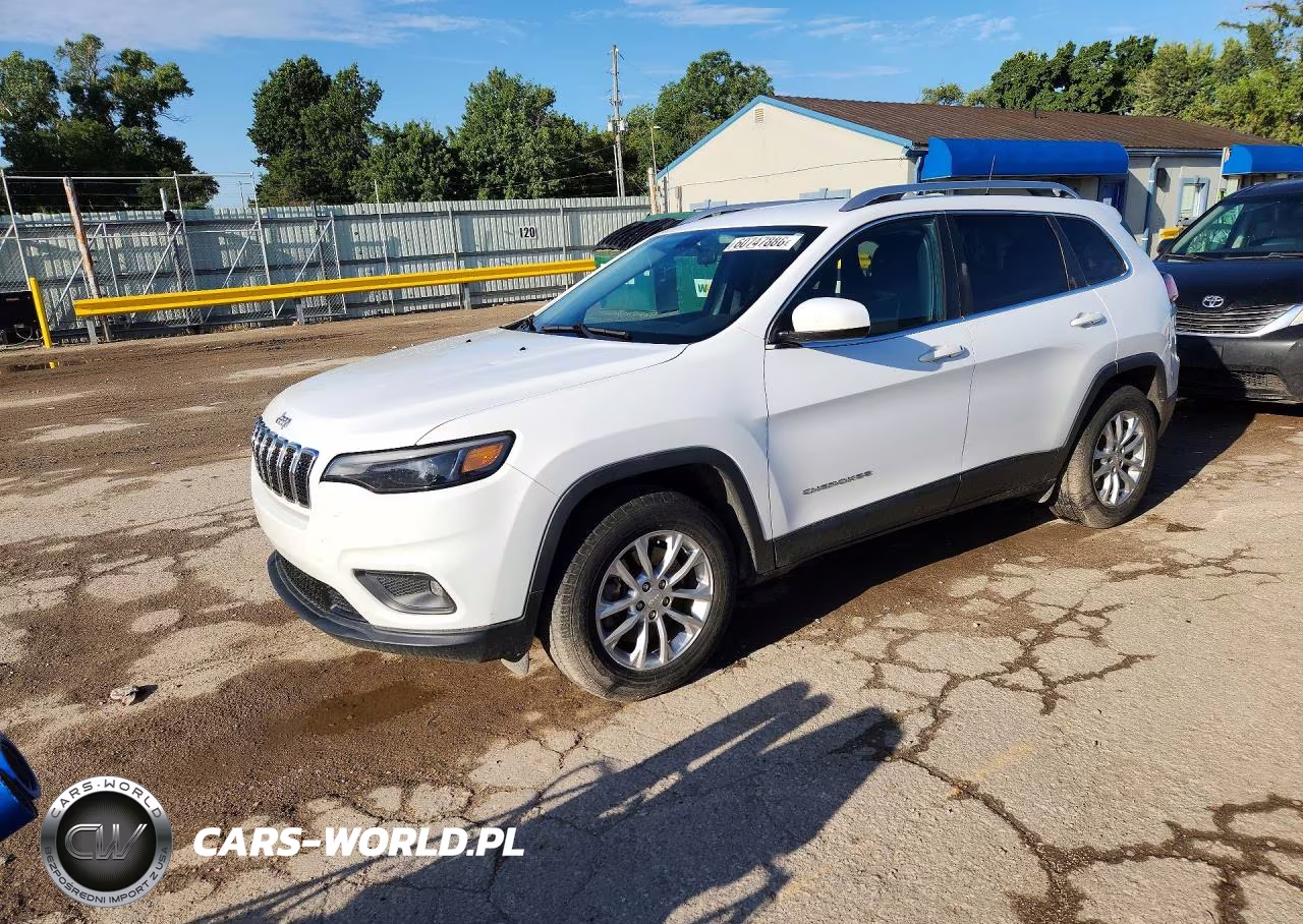 2019 Jeep Cherokee Latitude VIN:1C4PJMCX7KD218668 - 1
