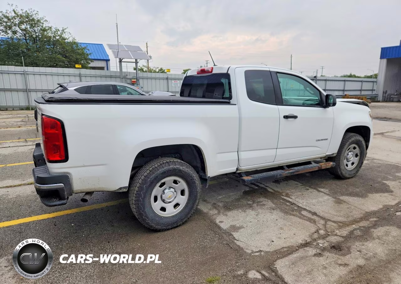 2017 Chevrolet Colorado VIN:1GCHSBEA6H1267160 - 3