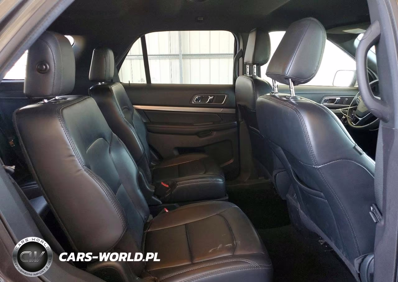 2019 Ford Explorer Xlt VIN:1FM5K7DH7KGB53988 - 10
