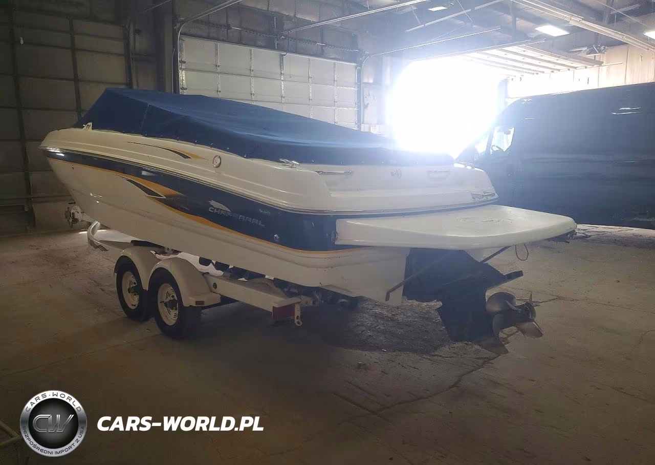 2000 Chaparral 240Ssi - Boat VIN:FGBG3332F000 - 3