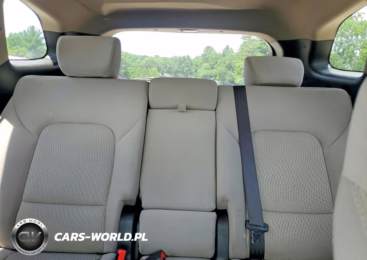 2017 Hyundai Santa Fe Se VIN:KM8SM4HF4HU235627 - 10