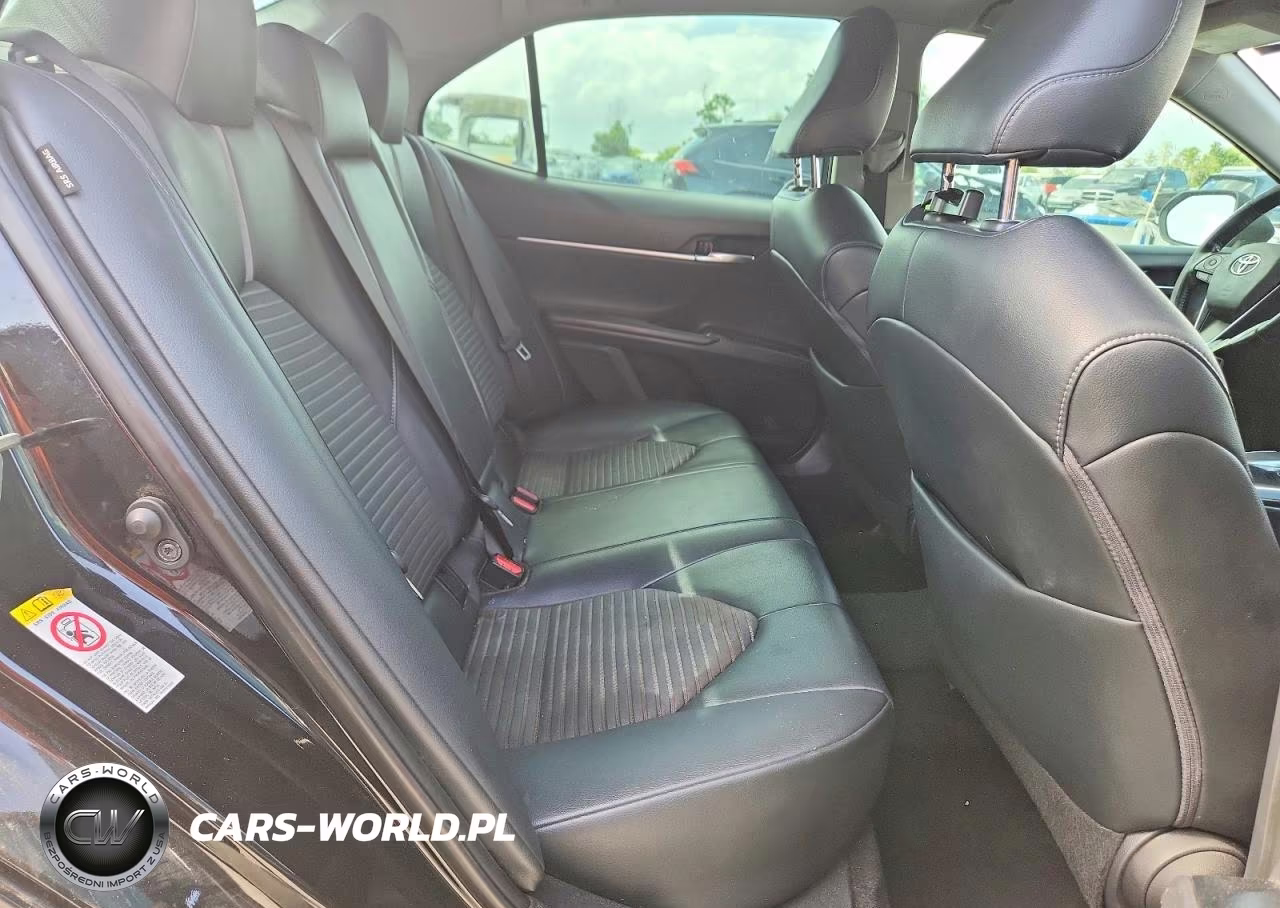2019 Toyota Camry Se VIN:4T1B11HK3KU711393 - 10