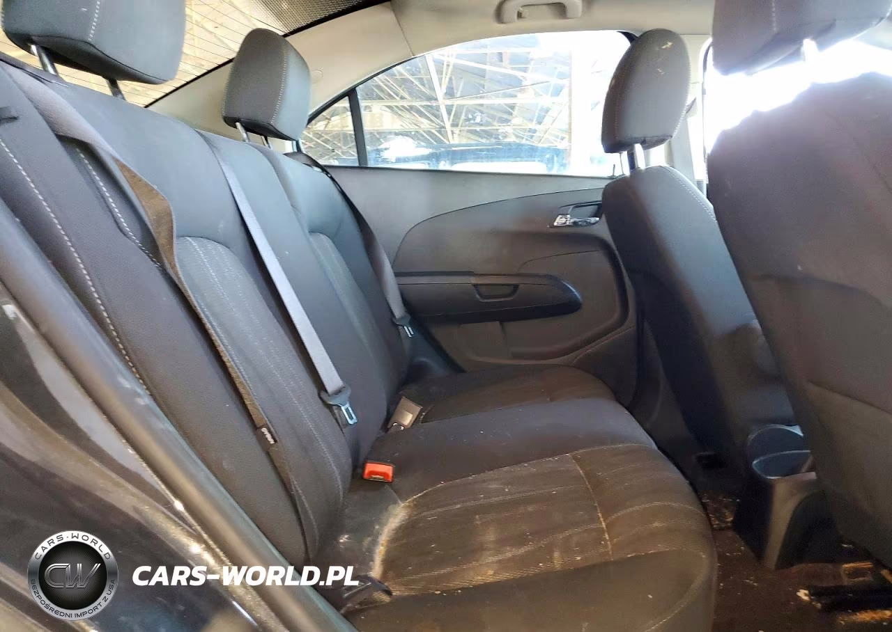 2019 Chevrolet Sonic Lt VIN:1G1JD5SB0K4117165 - 10