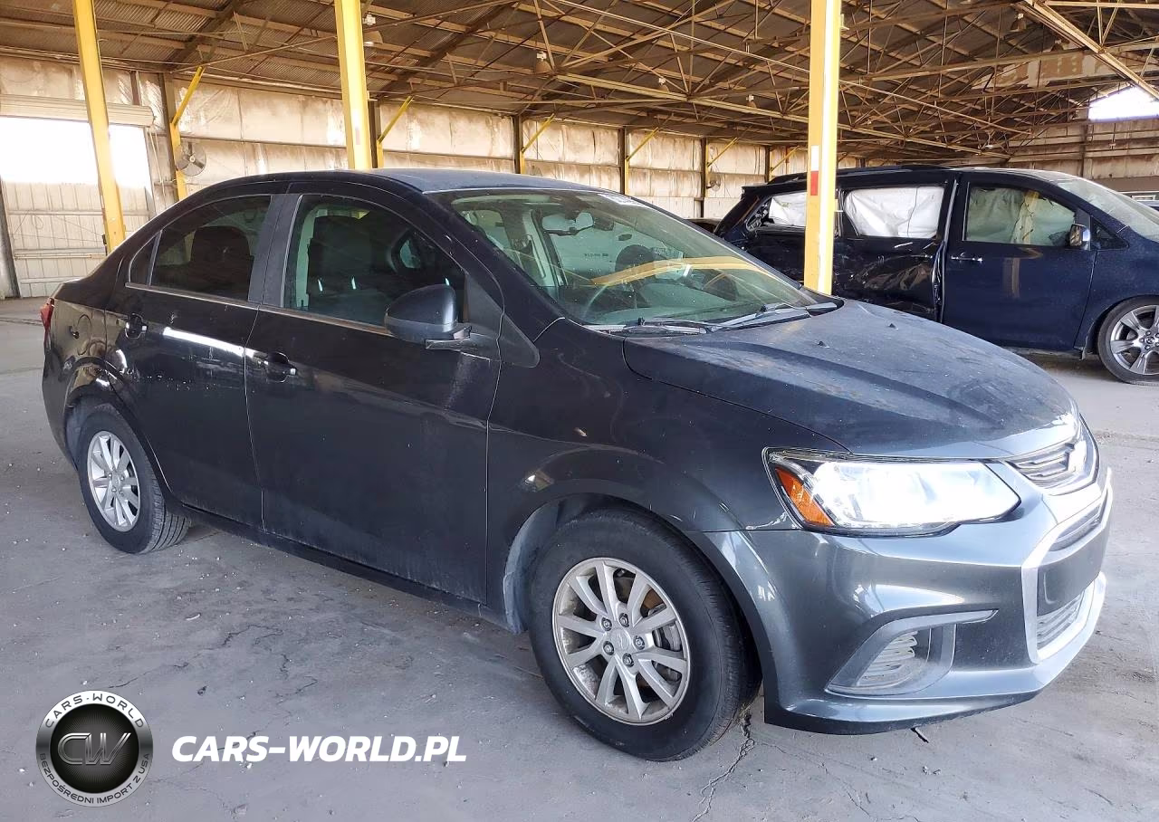 2019 Chevrolet Sonic Lt VIN:1G1JD5SB0K4117165 - 4