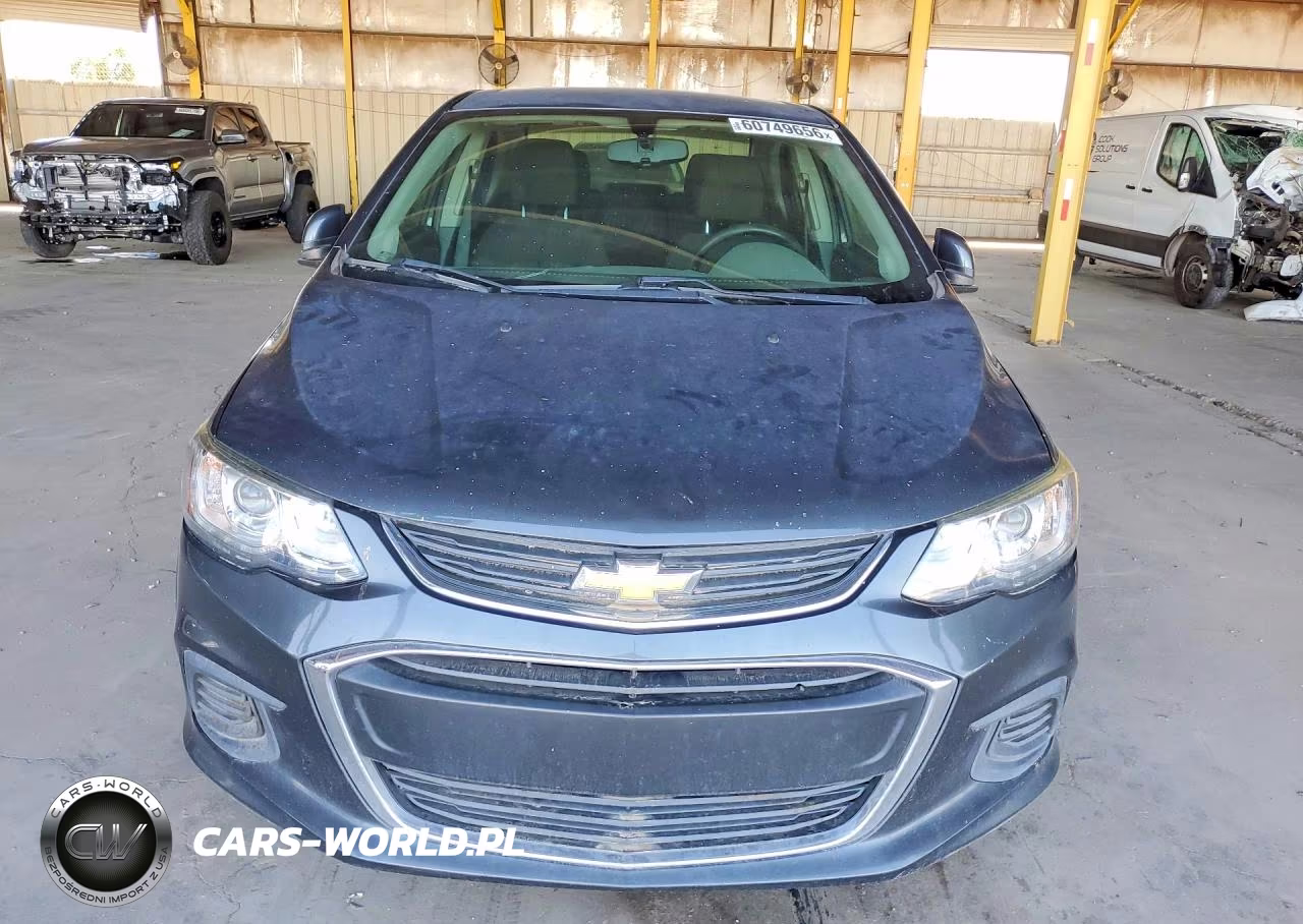 2019 Chevrolet Sonic Lt VIN:1G1JD5SB0K4117165 - 5