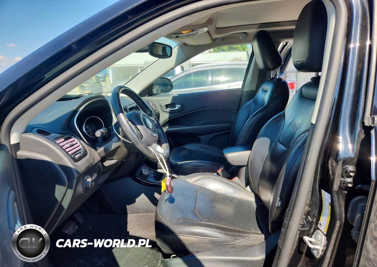 2019 Jeep Compass Limited VIN:3C4NJDCB2KT661395 - 7