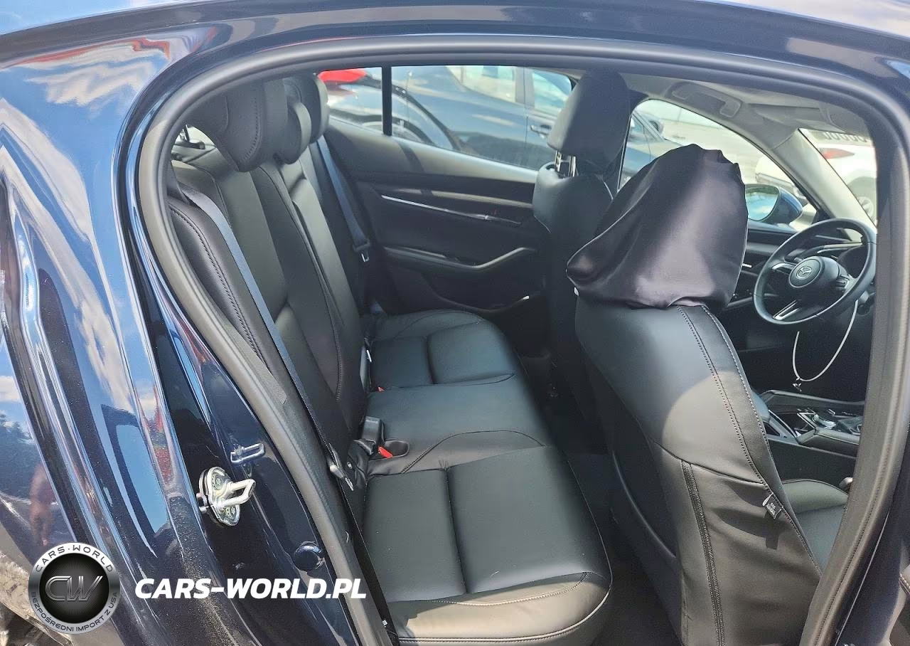 2025 Mazda 3 Preferred VIN:JM1BPACM0S1766185 - 10
