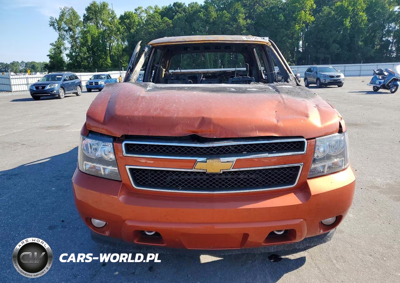 2007 Chevrolet Avalanche C1500 VIN:3GNEC12037G132327 - 5