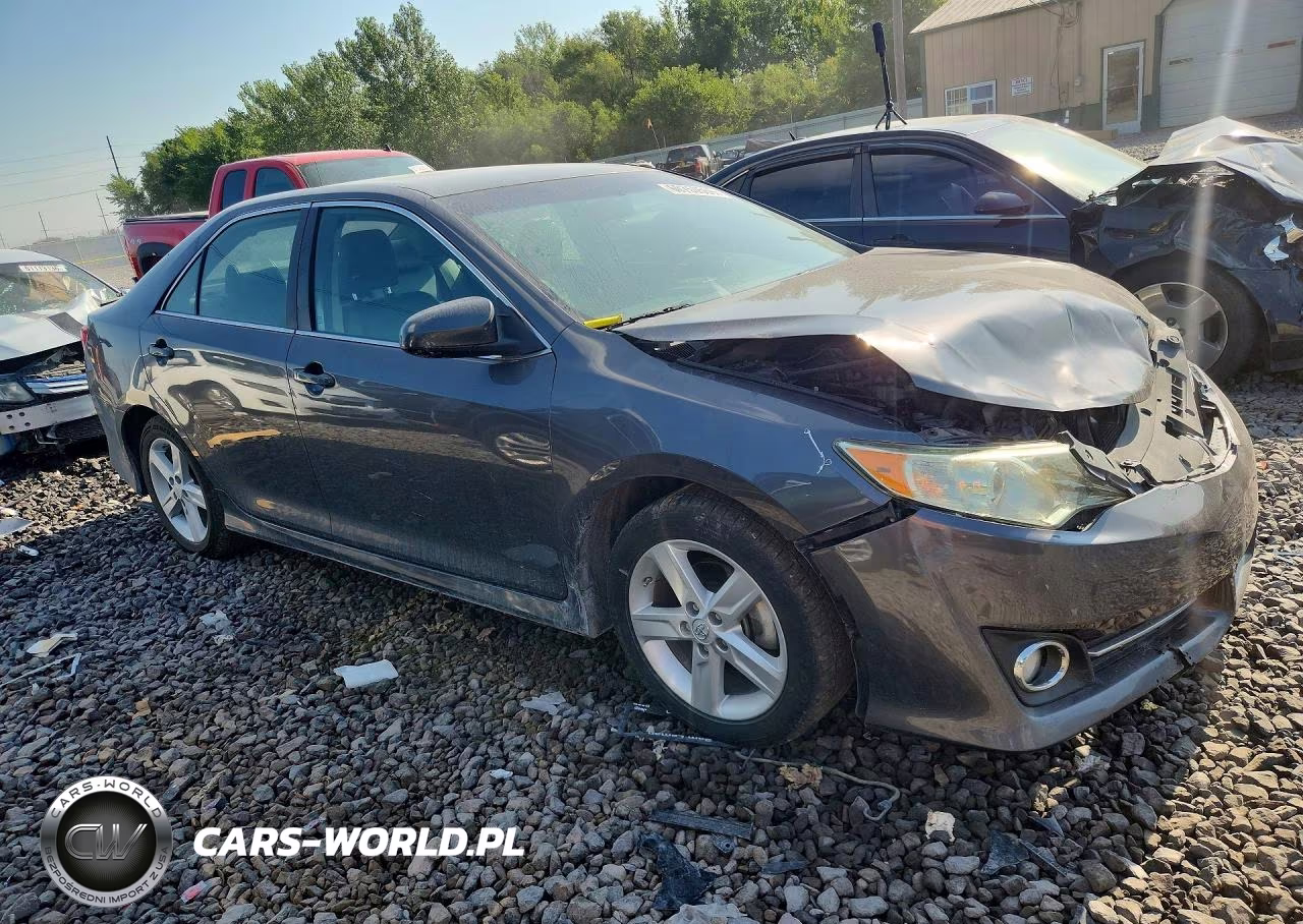 2013 Toyota Camry Se VIN:4T1BF1FK3DU297409 - 4