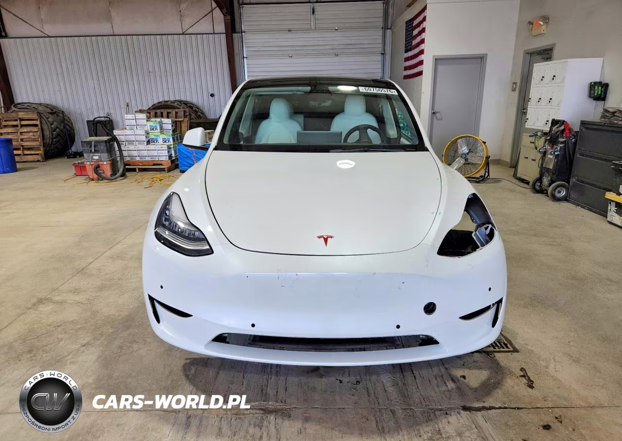 2021 Tesla Model Y VIN:5YJYGAEE2MF136615 - 5