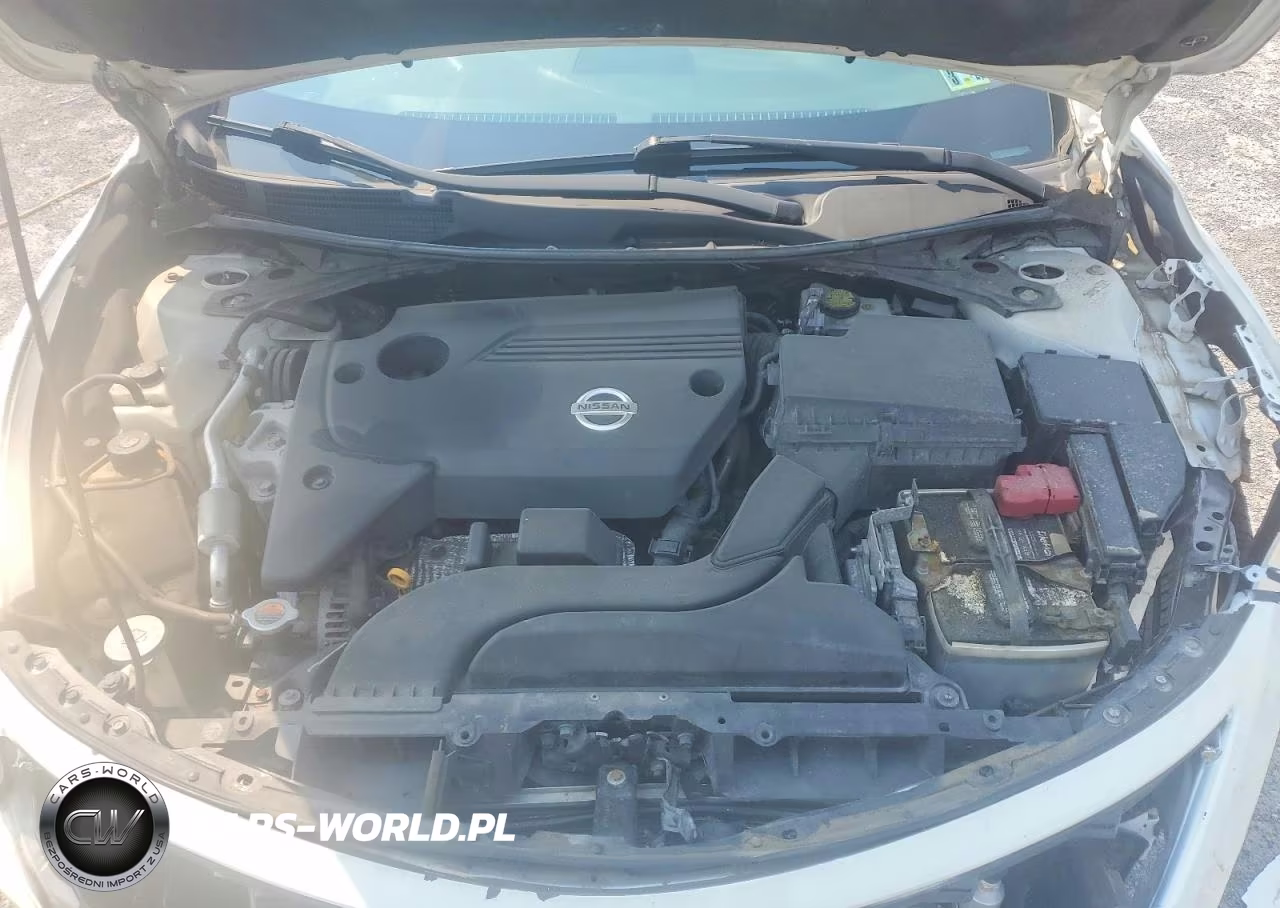 2015 Nissan Altima 2.5 S VIN:1N4AL3APXFN390437 - 11