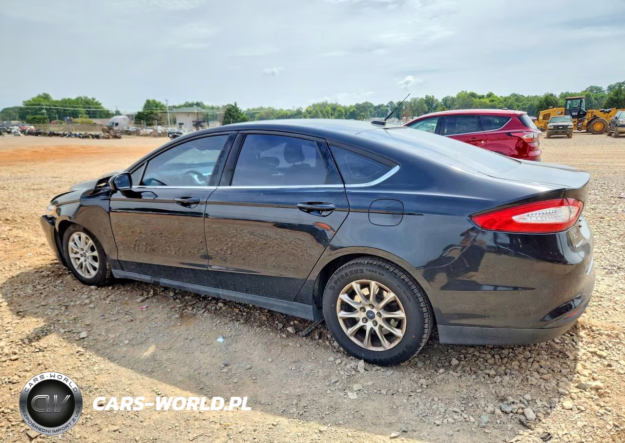 2015 Ford Fusion S VIN:3FA6P0G75FR288945 - 2