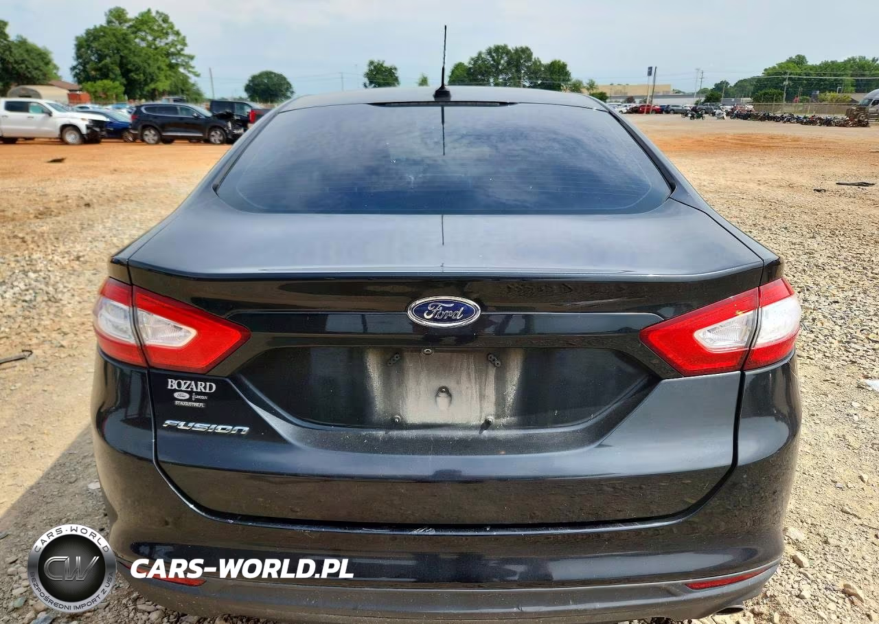 2015 Ford Fusion S VIN:3FA6P0G75FR288945 - 6