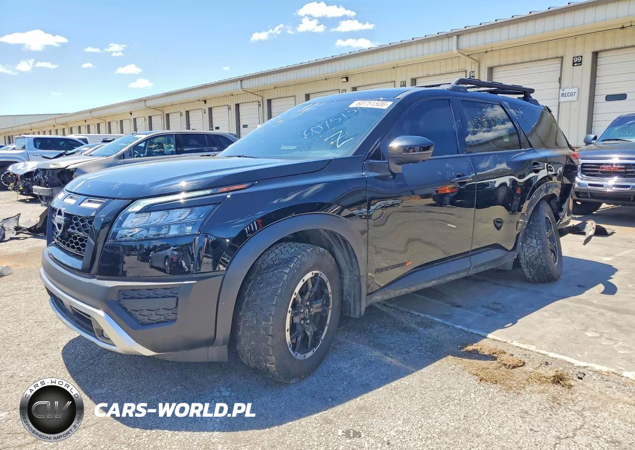 2025 Nissan Pathfinder Rock Creek – zdjęcie 1 z 13