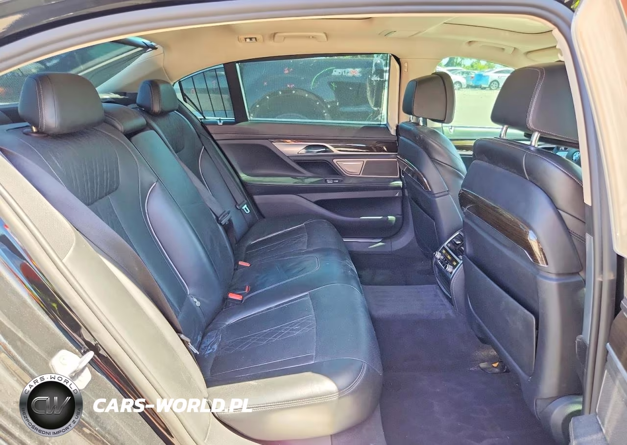 2016 BMW 750 Xi VIN:WBA7F2C57GG419252 - 10