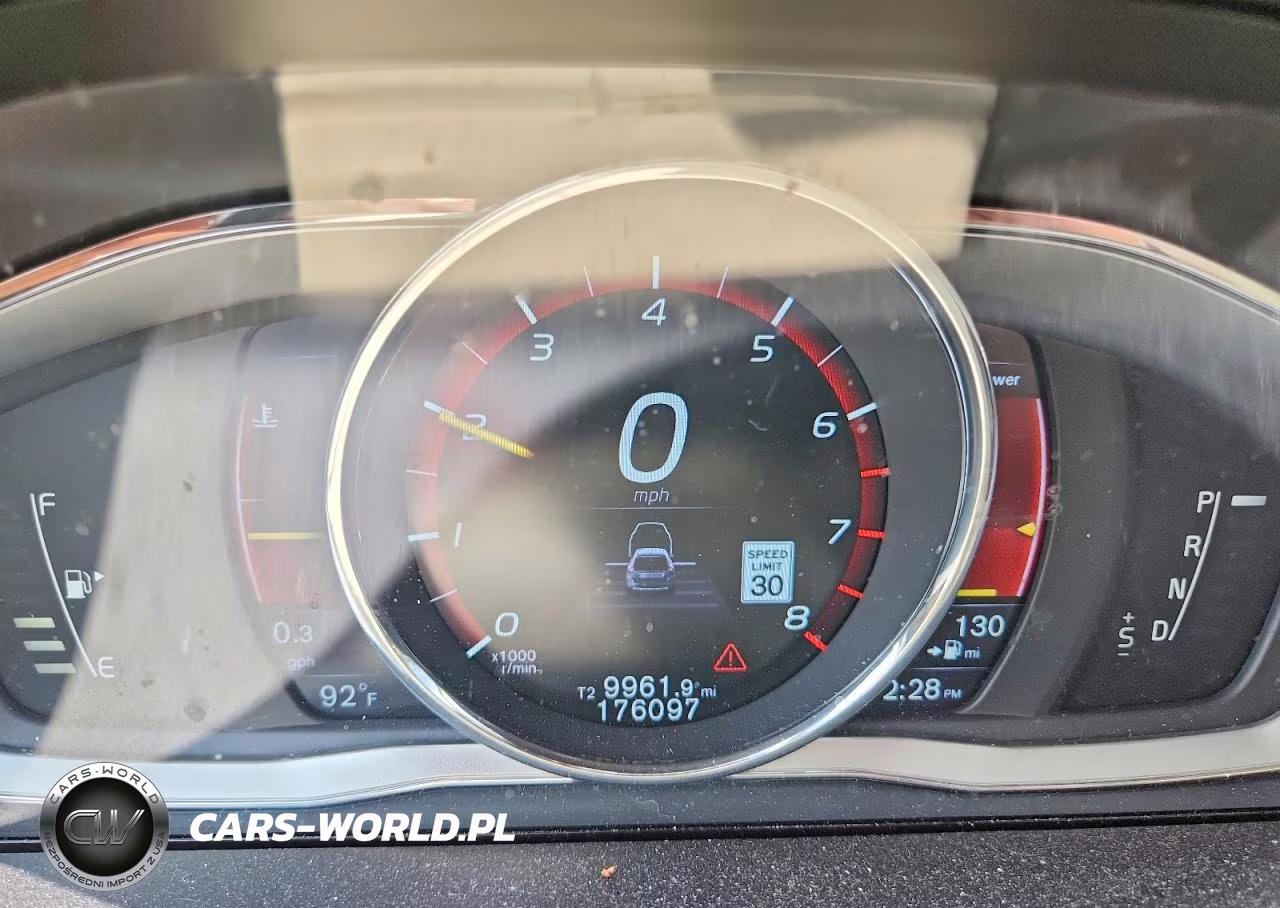 2016 Volvo Xc60 T6 Platinum VIN:YV449MRM5G2918665 - 9