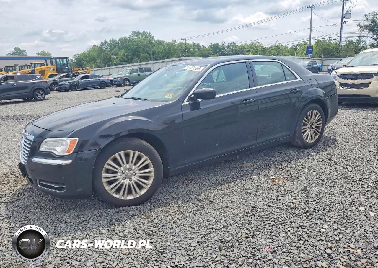 2014 Chrysler 300 VIN:2C3CCARG9EH374124 - 1