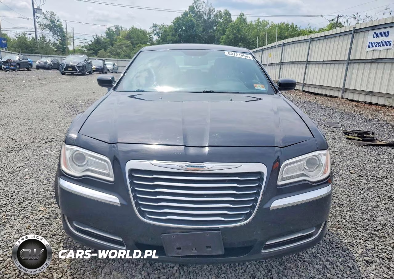 2014 Chrysler 300 VIN:2C3CCARG9EH374124 - 5