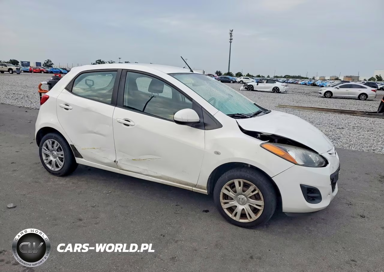 2012 Mazda Mazda2 VIN:JM1DE1KZ6C0133810 - 4