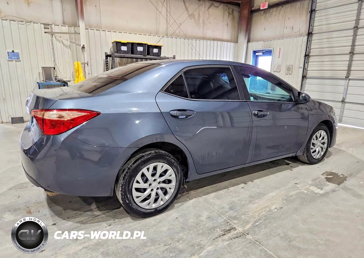 2019 Toyota Corolla Le VIN:5YFBURHE6KP938515 - 3