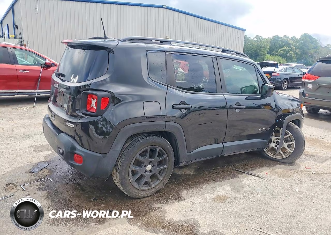 2020 Jeep Renegade Latitude VIN:ZACNJABB7LPL66928 - 3