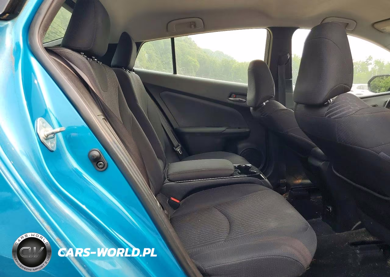 2017 Toyota Prius Prime Plus VIN:JTDKARFP6H3024814 - 10