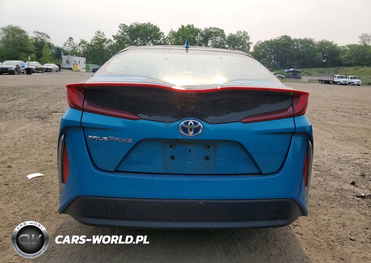 2017 Toyota Prius Prime Plus VIN:JTDKARFP6H3024814 - 6
