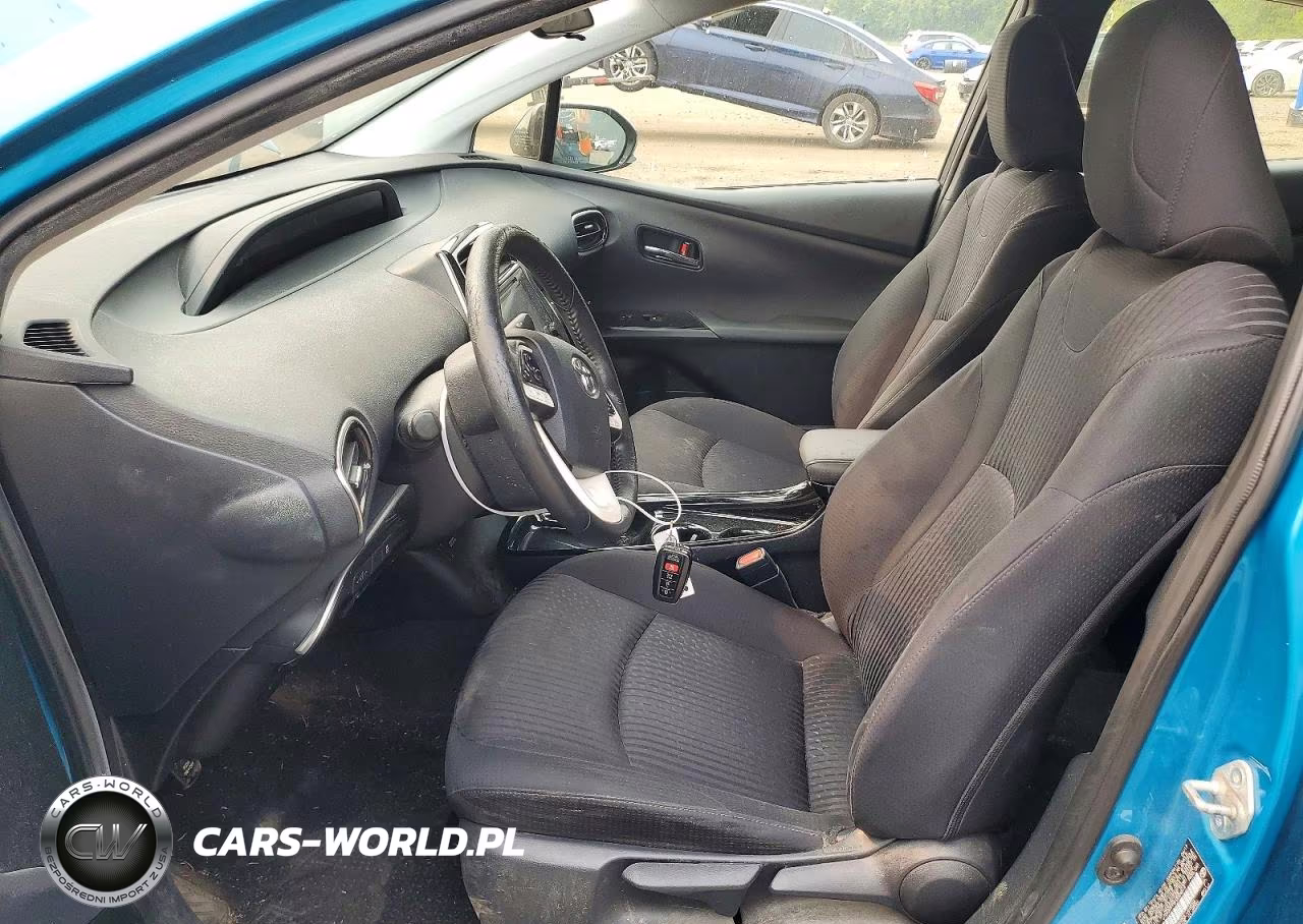 2017 Toyota Prius Prime Plus VIN:JTDKARFP6H3024814 - 7
