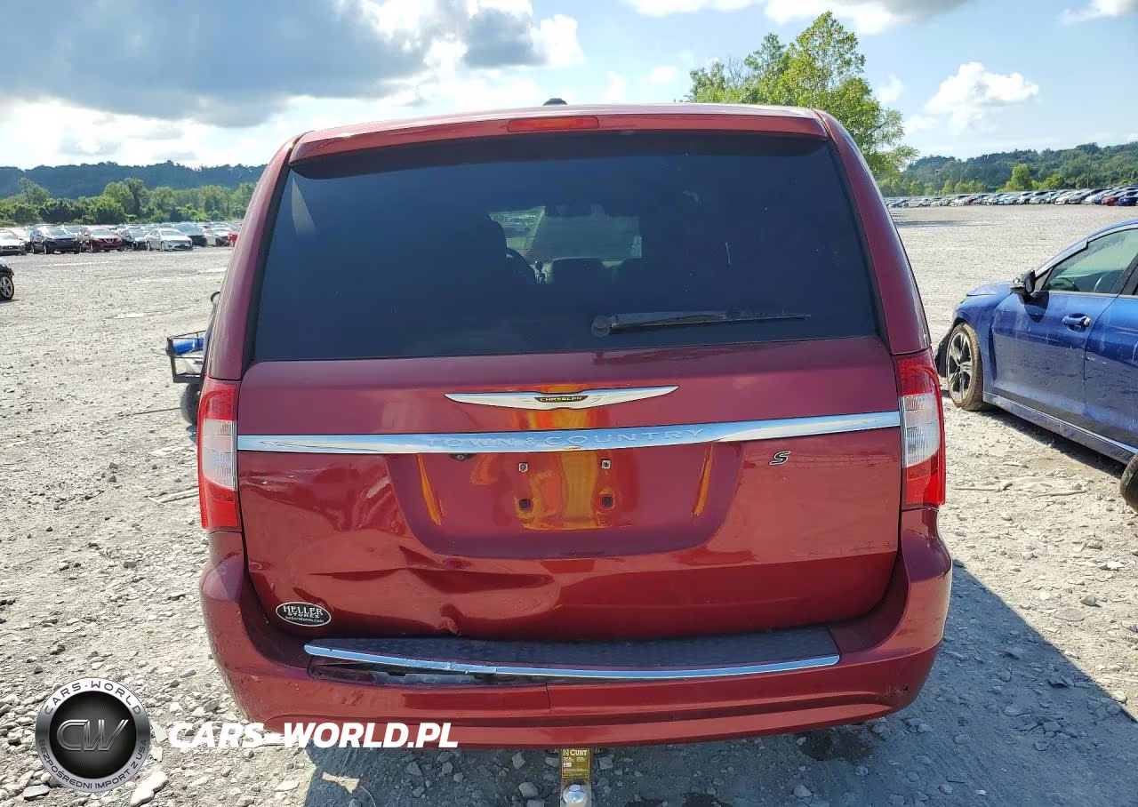 2014 Chrysler Town & Country S VIN:2C4RC1HG2ER303624 - 6