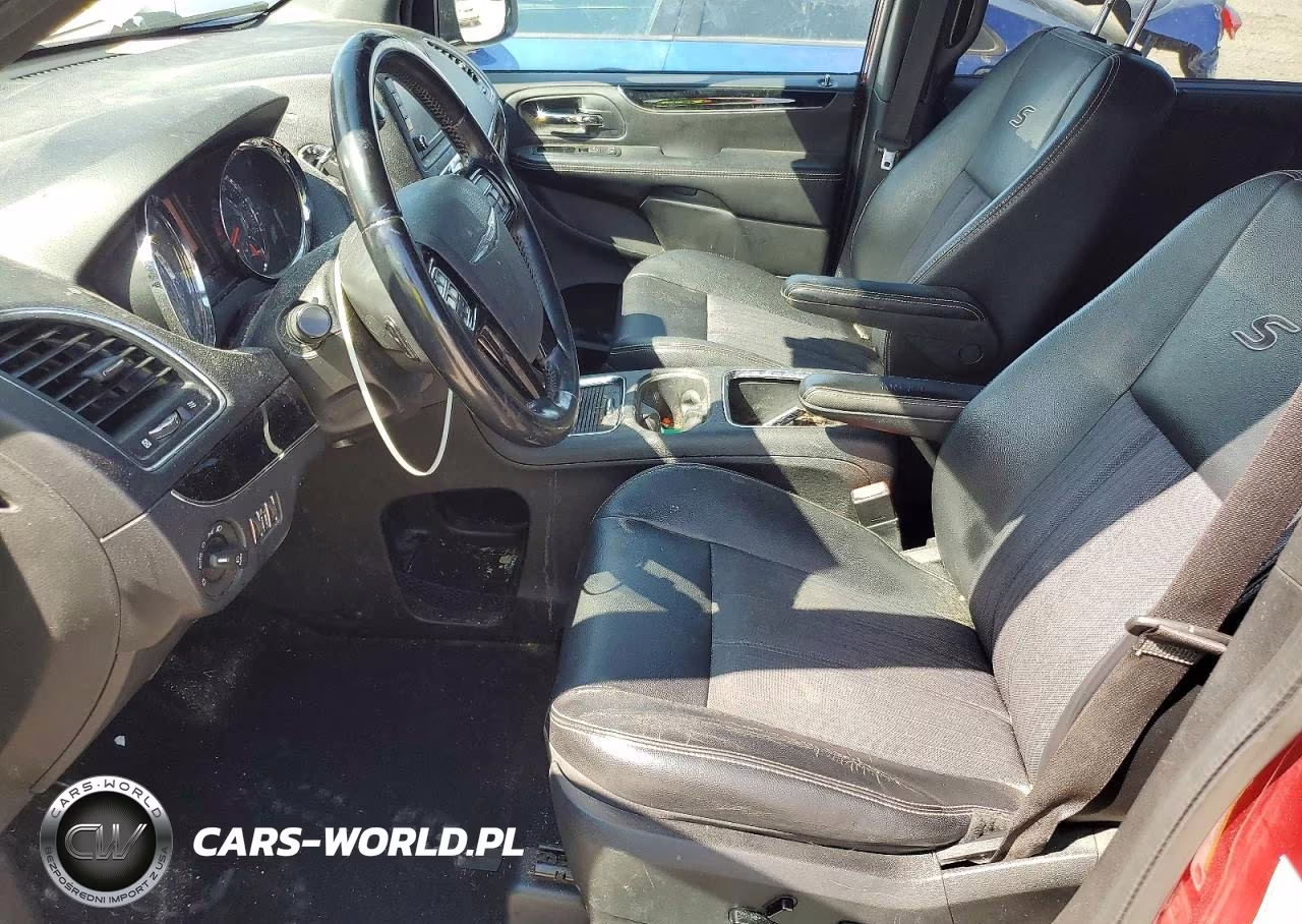 2014 Chrysler Town & Country S VIN:2C4RC1HG2ER303624 - 7