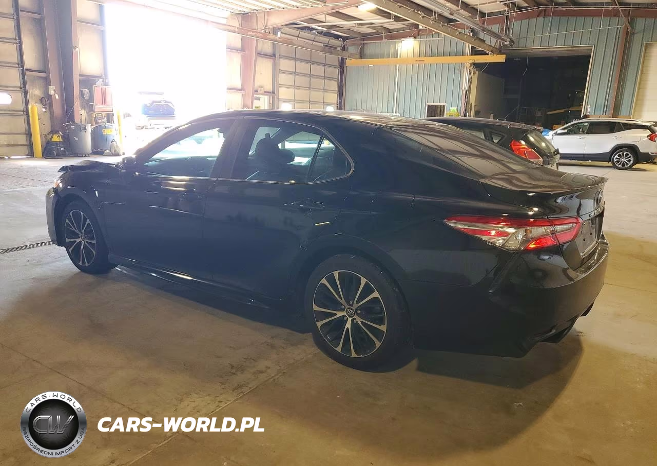 2018 Toyota Camry Se VIN:4T1B11HK4JU675048 - 2