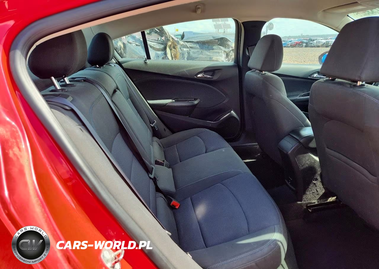 2018 Chevrolet Cruze Lt VIN:1G1BE5SM1J7194417 - 10