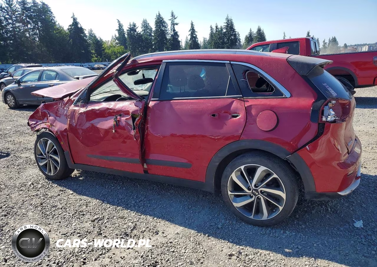 2018 Kia Niro Touring VIN:KNDCE3LC7J5171337 - 2