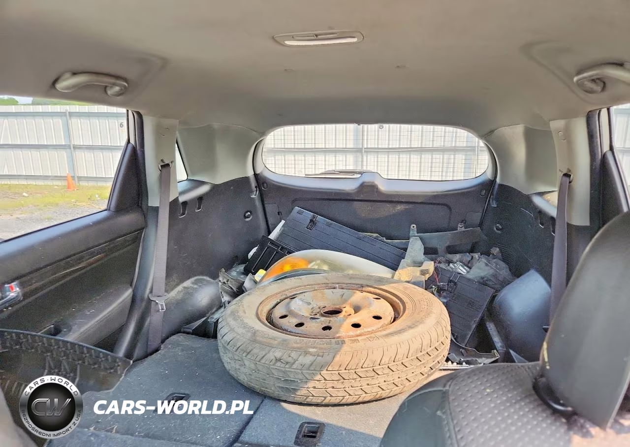 2011 Kia Sorento Lx VIN:5XYKT3A10BG102615 - 10