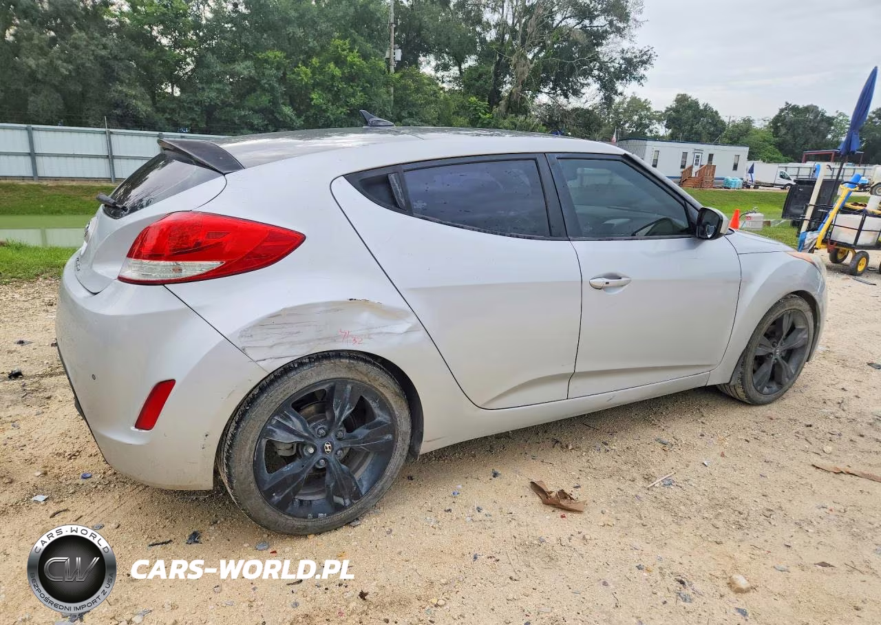 2014 Hyundai Veloster Base VIN:KMHTC6AD0EU194940 - 3