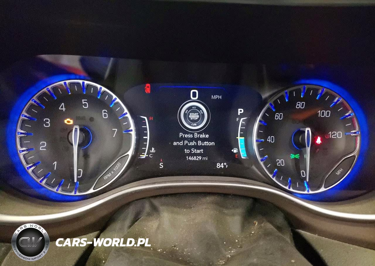 2018 Chrysler Pacifica Touring L Plus VIN:2C4RC1EG8JR333841 - 9