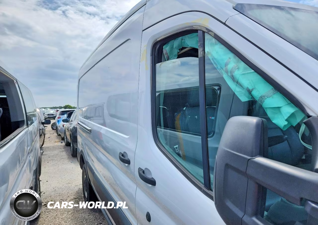 2018 Ford Transit 250 Delivery Van VIN:1FTYR2CM6JKB14304 - 11