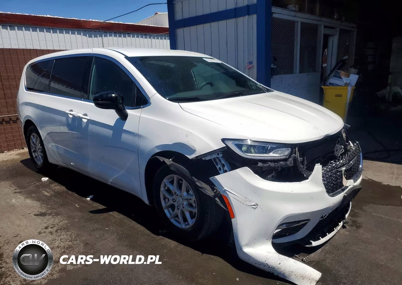2026 Chrysler Pacifica Select VIN:2C4RC1BG8TR201802 - 4