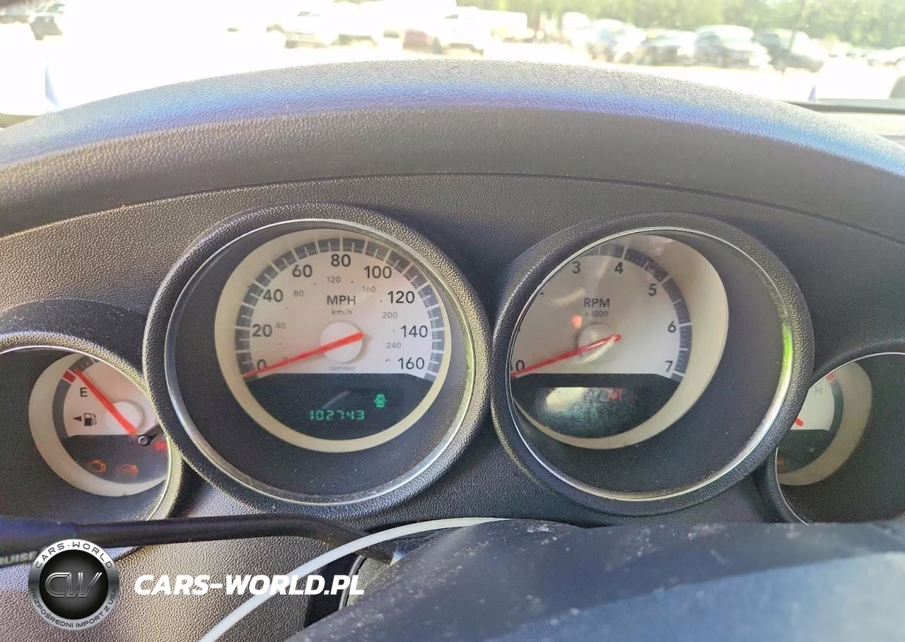 2008 Dodge Charger VIN:2B3KA43H48H255113 - 9