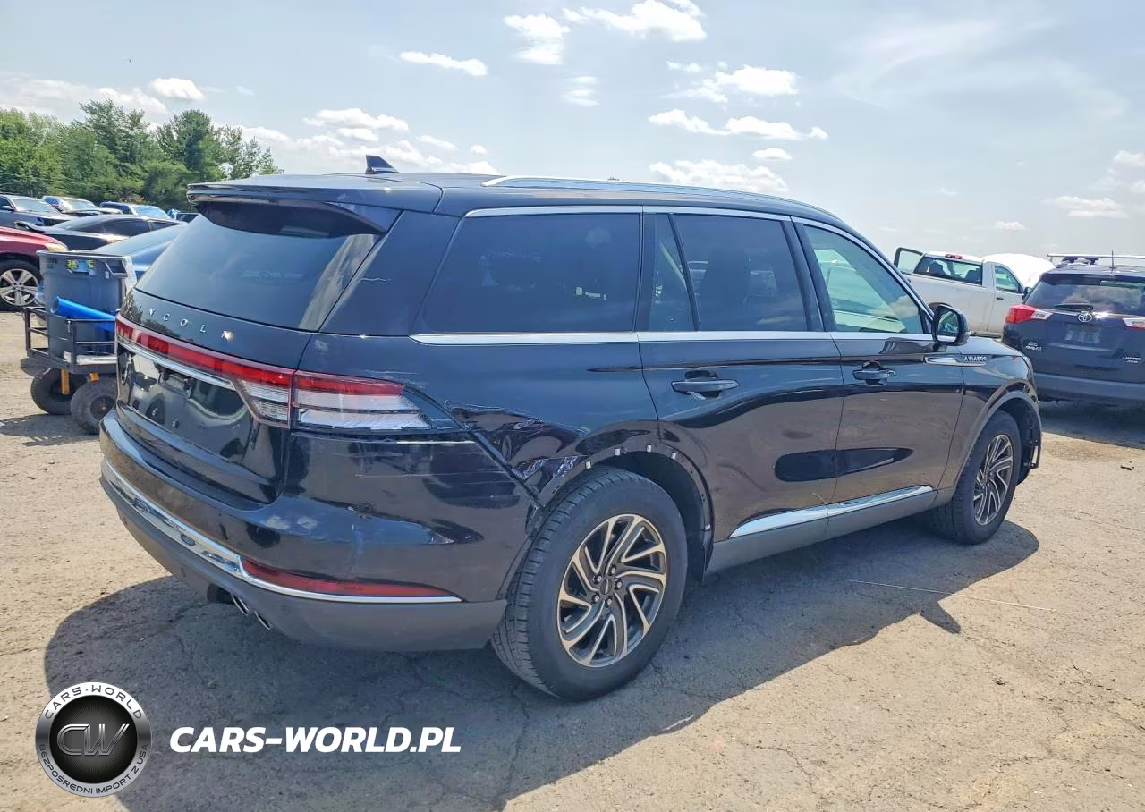 2021 Lincoln Aviator VIN:5LM5J6XC7MGL17835 - 3