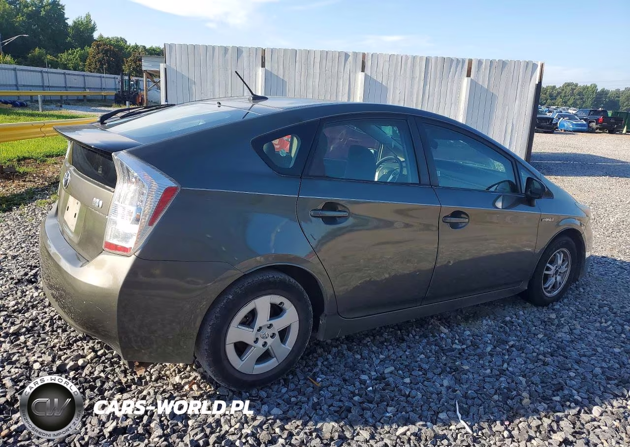 2011 Toyota Prius Three VIN:JTDKN3DU6B0322783 - 3