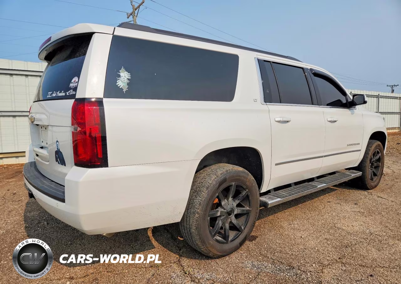 2019 Chevrolet Suburban K1500 Lt VIN:1GNSKHKC4KR217064 - 3