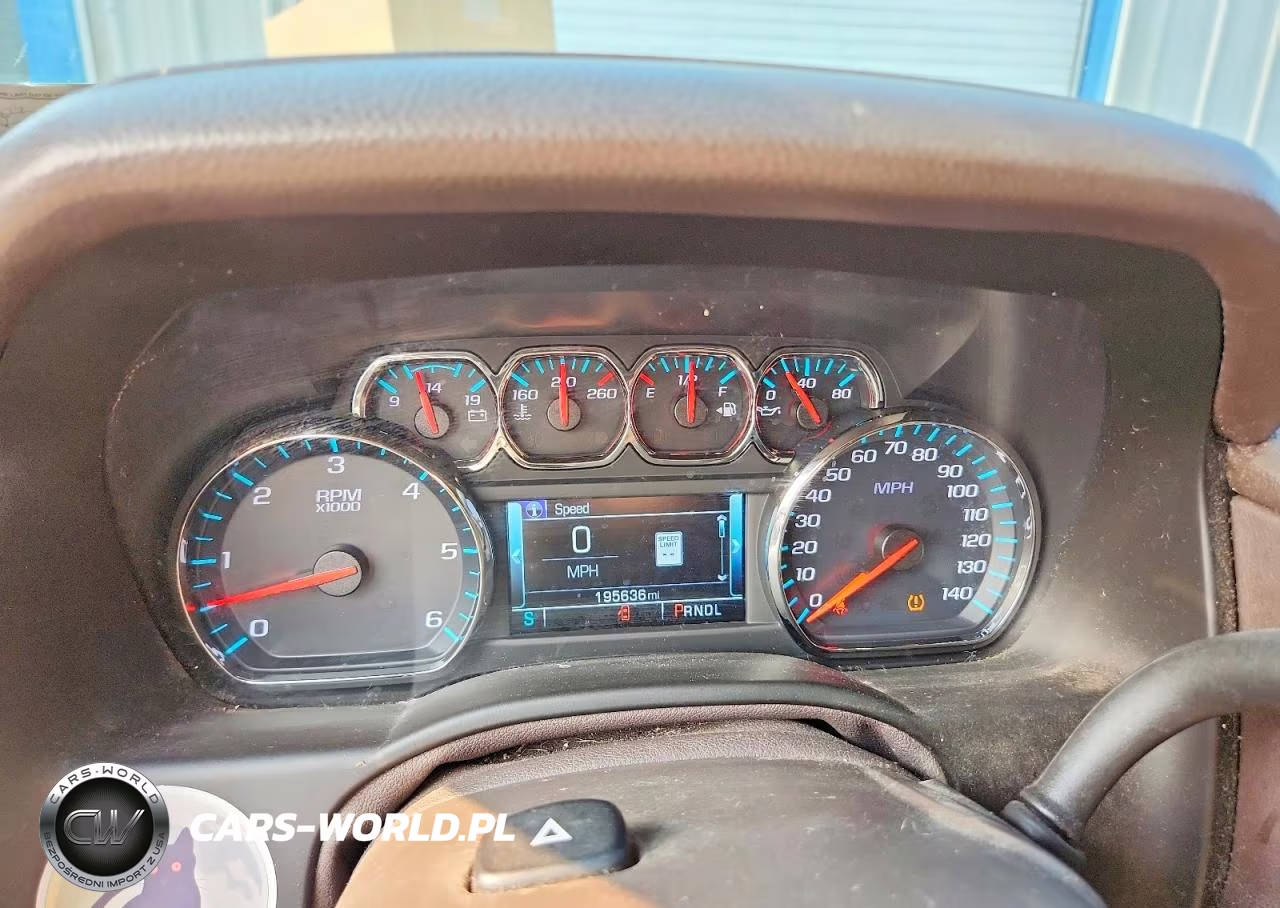 2019 Chevrolet Suburban K1500 Lt VIN:1GNSKHKC4KR217064 - 9