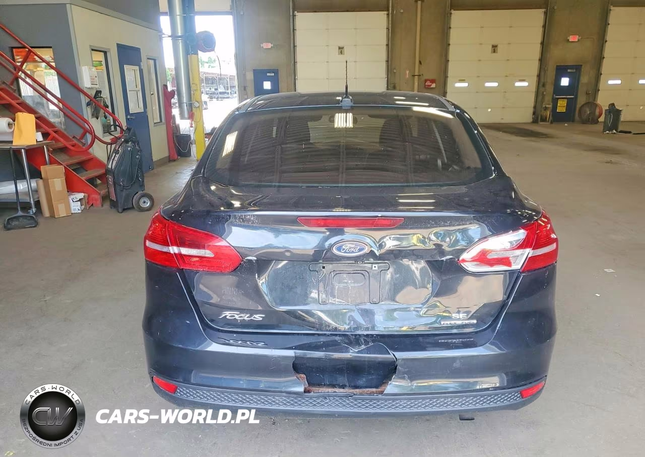 2015 Ford Focus Se VIN:1FADP3F29FL209550 - 6