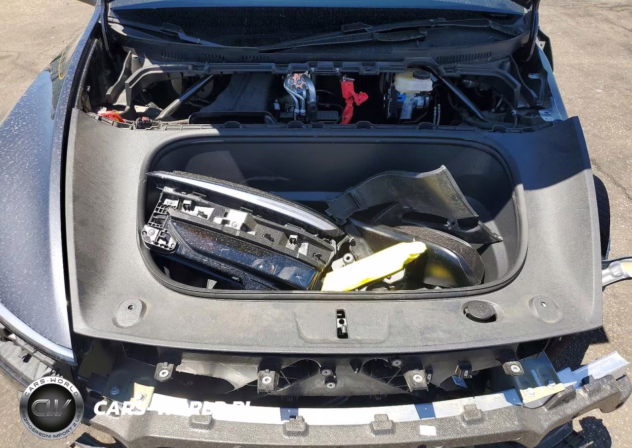 2026 Tesla Model Y VIN:7SAYGDEEXTF443212 - 11