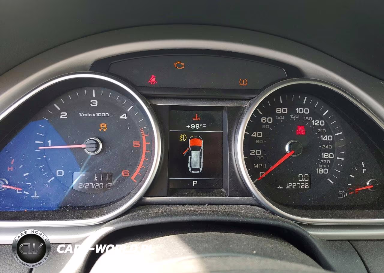2015 Audi Q7 Tdi Premium Plus VIN:WA1LMAFE4FD025280 - 9