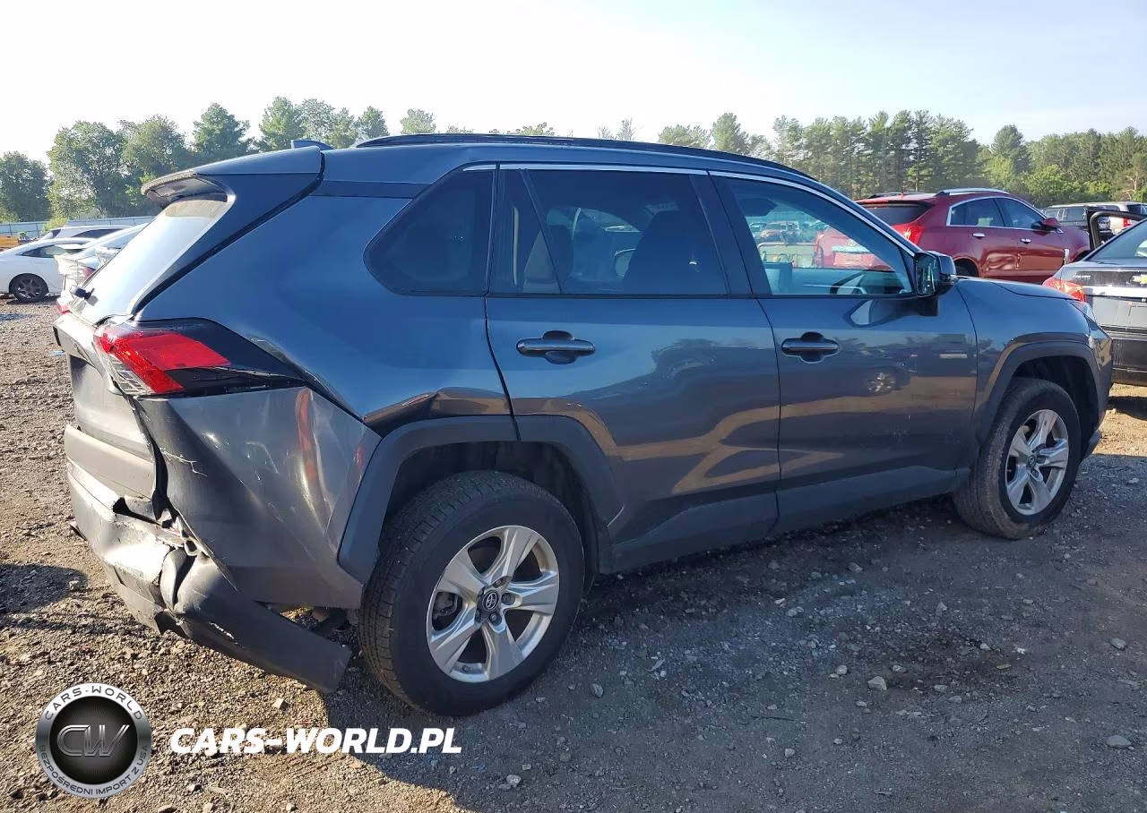 2019 Toyota Rav4 VIN:2T3P1RFVXKC055140 - 3