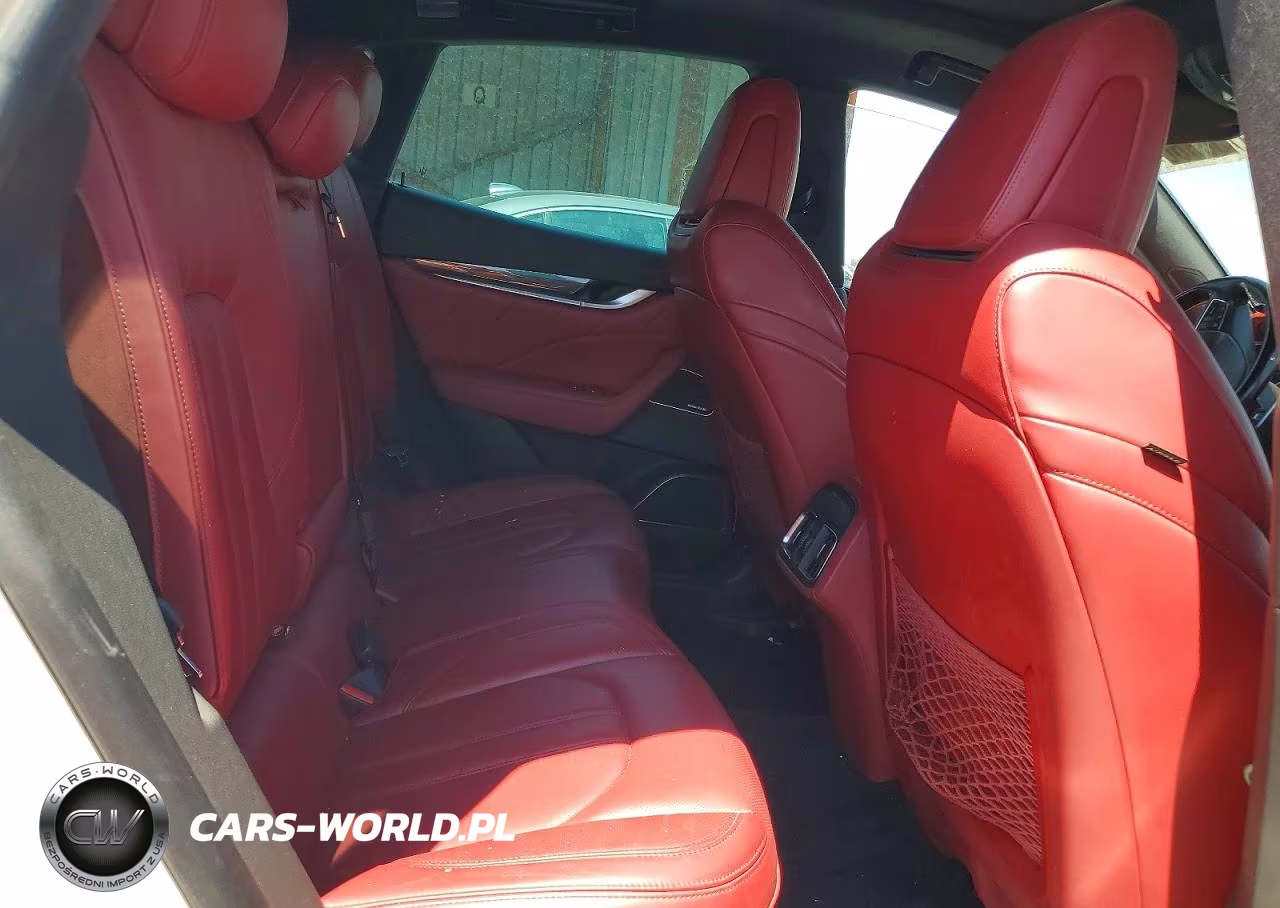 2019 Maserati Levante S Sport VIN:ZN661YUS8KX316658 - 10