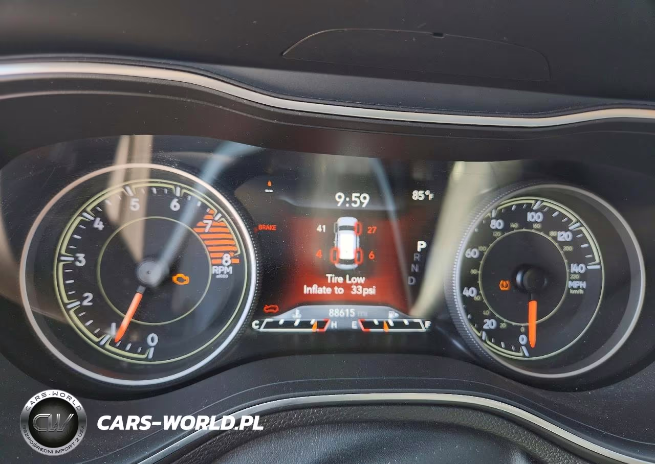 2019 Jeep Cherokee Limited VIN:1C4PJMDX3KD136323 - 9