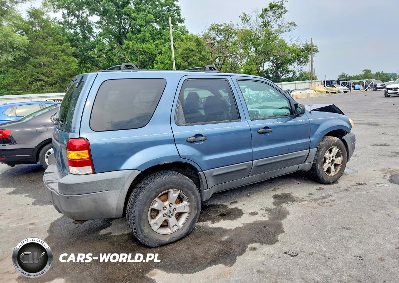 2005 Ford Escape Xlt VIN:1FMYU93165DA03545 - 3